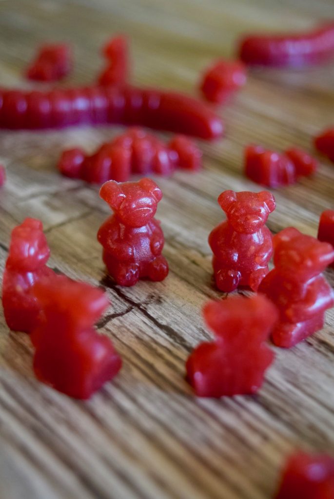 Gummy Molds for Edibles - Pack of 4 Gummy Molds and 4 Food Droppers -  Perfect for Edible Gummies, Herb-Infused Gummies, Gummy Candy, Chocolates,  etc.